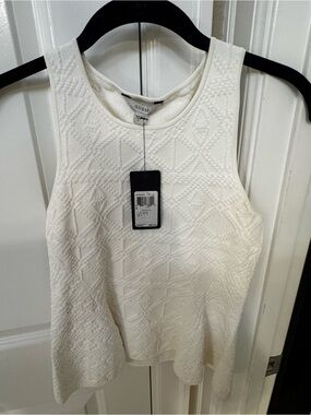 GUESS Cream Textured Sleeveless Peplum Tank